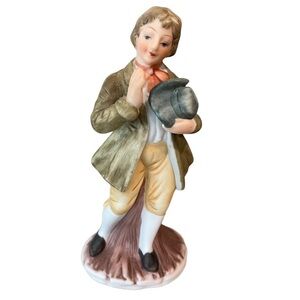 Vintage Figurine Man or Boy with Hat